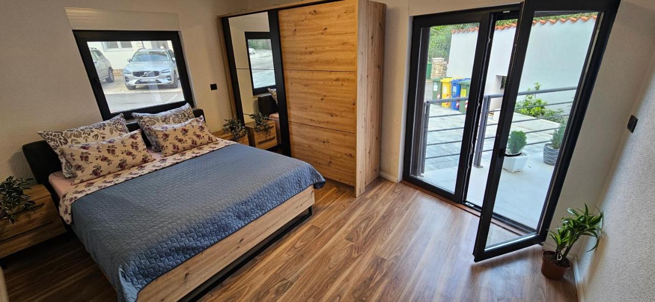 Betty Apartments Borik - Whole Ground Floor Rovinj Eksteriør billede